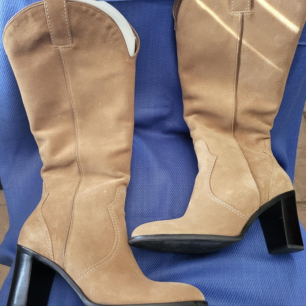 Franco Sarto, women's suede western boots size 8.5 m.